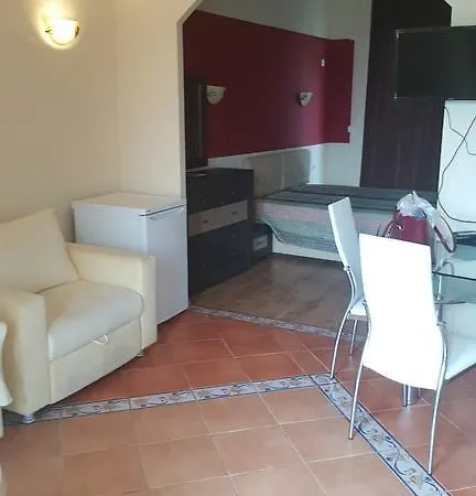 In Romana Villas Elenite
