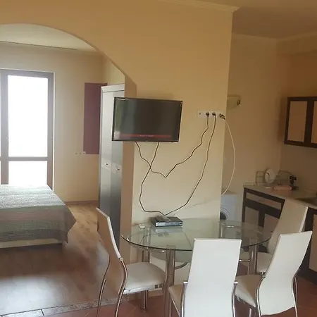 Appartamento In Romana Villas *