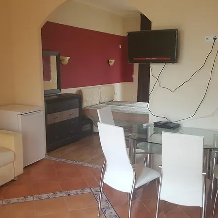 In Romana Villas *