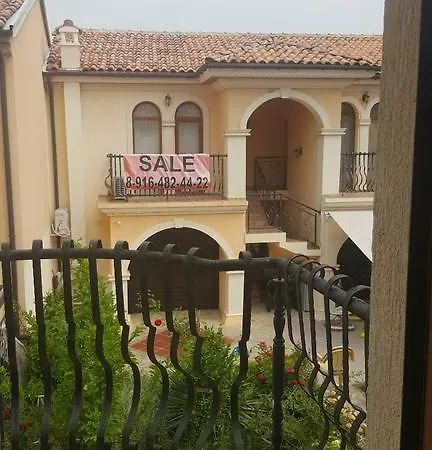 In Romana Villas *